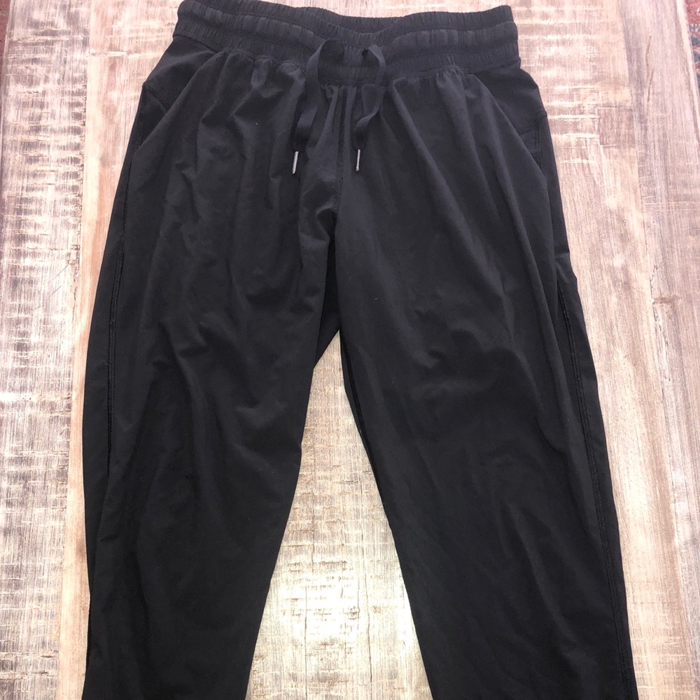 Lululemon Black Yoga Warm Up Capris